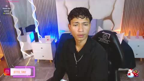 ette online show from November 18, 3:34 am