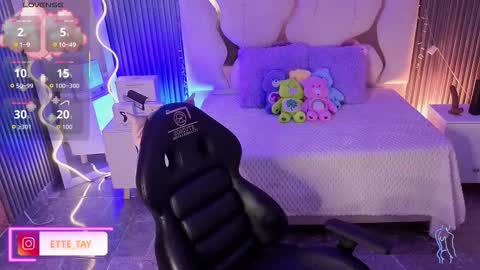 ette online show from February 10, 3:32 am