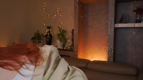 Lillie here and its my first day online show from November 14, 12:04 pm