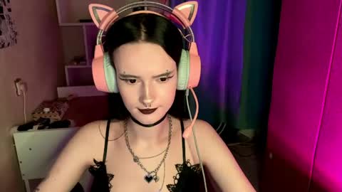 Kate online show from May 2, 5:12 am