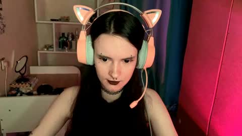 Snapshot of eunabiddlecome chatting on May 18, 5:02 am Kate online show from May 18, 5:02 am