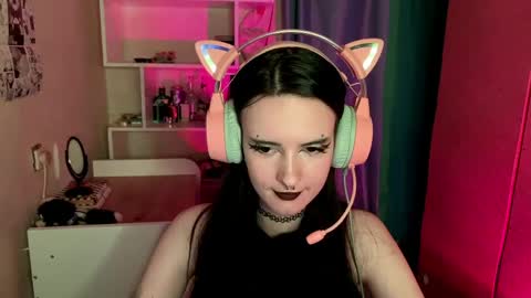 Snapshot of eunabiddlecome chatting on May 20, 5:13 am Kate online show from May 20, 5:13 am