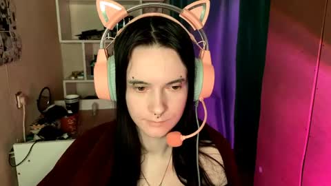 Snapshot of eunabiddlecome chatting on June 7, 5:00 am Kate online show from June 7, 5:00 am