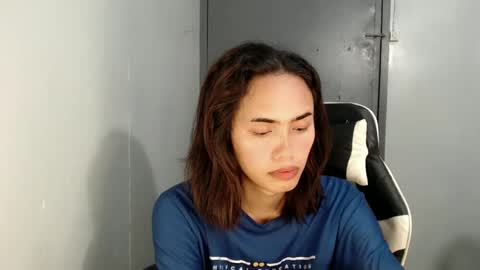 Snapshot of euniceariella21 chatting on January 3, 2:40 pm YELLA online show from January 3, 2:40 pm