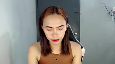 Snapshot of euniceariella21 chatting on February 7, 10:19 am YELLA online show from February 7, 10:19 am