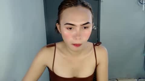 Snapshot of euniceariella21 chatting on February 10, 9:36 am YELLA online show from February 10, 9:36 am