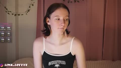 Snapshot of euphoria_girls chatting on November 21, 5:44 pm check about me online show from November 21, 5:44 pm