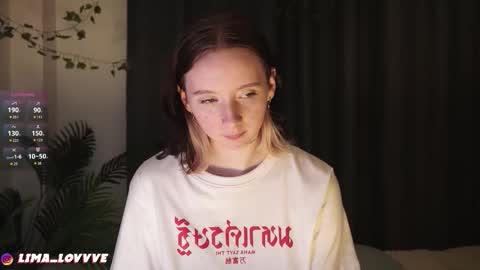 Snapshot of euphoria_girls chatting on December 5, 6:15 pm check about me online show from December 5, 6:15 pm