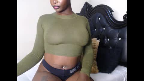 Snapshot of euphoric_cosmos chatting on February 4, 9:49 am euphoria online show from February 4, 9:49 am