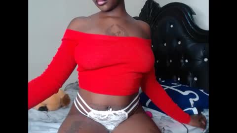 Snapshot of euphoric_cosmos chatting on February 19, 9:39 am euphoria online show from February 19, 9:39 am