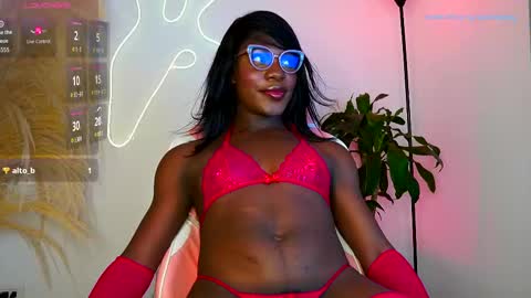 euphoricbunny online show from October 11, 1:16 am