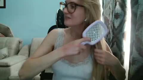 eva2323 online show from March 7, 12:34 pm