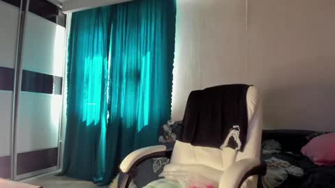 Snapshot of eva_7777 chatting on June 2, 7:43 am Eva online show from June 2, 7:43 am