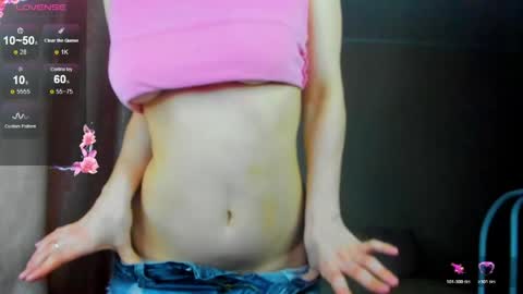 Snapshot of eva_aaaa chatting on April 6, 3:02 pm eva_aaaa online show from April 6, 3:02 pm