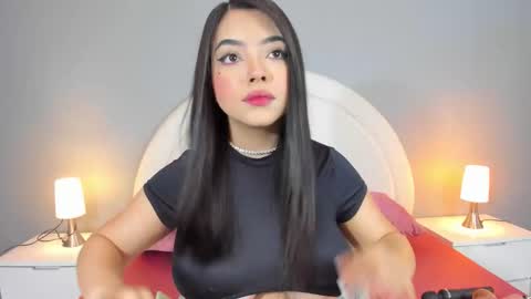 EVA  online show from December 18, 11:49 am