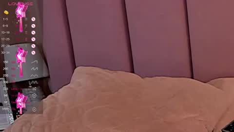 Eva Cramer online show from March 7, 1:20 am