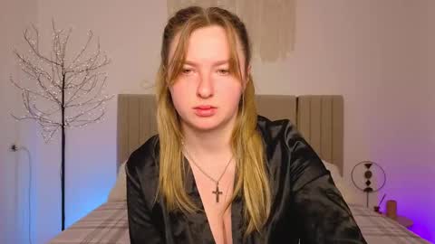 Snapshot of eva_crazy_ chatting on March 4, 7:47 am Eva online show from March 4, 7:47 am