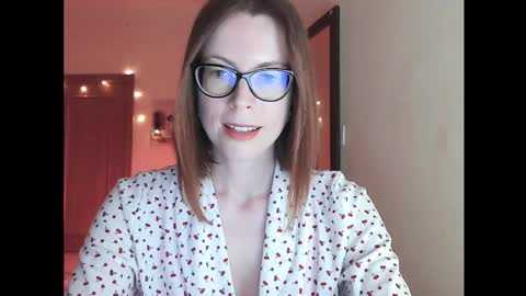 Snapshot of eva_cutesmile chatting on October 16, 7:48 pm Eva online show from October 16, 7:48 pm