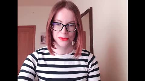 Snapshot of eva_cutesmile chatting on October 23, 1:43 pm Eva online show from October 23, 1:43 pm