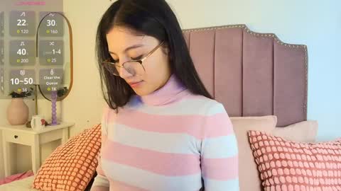 Snapshot of eva_depp chatting on December 11, 10:25 am Evaa Depp online show from December 11, 10:25 am