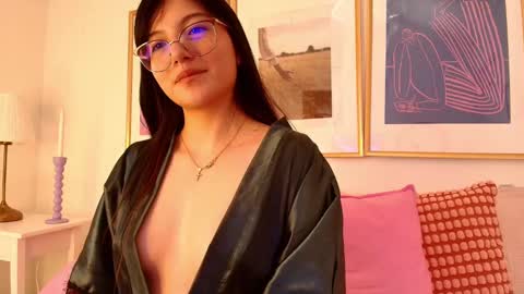 Snapshot of eva_depp chatting on January 22, 3:51 pm Evaa Depp online show from January 22, 3:51 pm