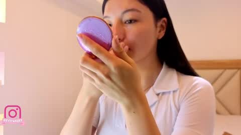 Snapshot of eva_depp_ chatting on May 12, 10:01 am Eva online show from May 12, 10:01 am