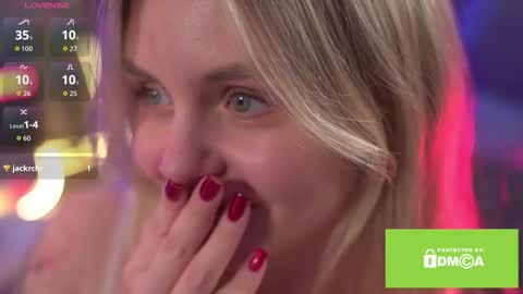 Snapshot of eva_eva00 chatting on November 28, 3:58 pm Evienne online show from November 28, 3:58 pm