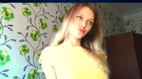 Evvie online show from May 23, 2:32 pm