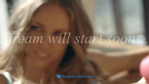 Snapshot of eva_fashionista chatting on February 24, 7:01 pm Eva online show from February 24, 7:01 pm