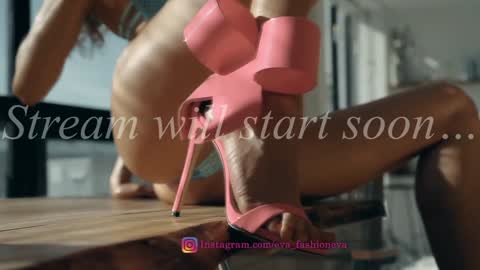 Snapshot of eva_fashionista chatting on March 22, 3:26 pm Eva online show from March 22, 3:26 pm