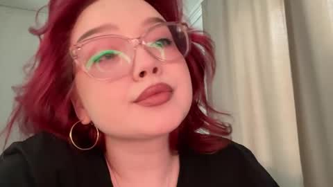 eva_kittenn online show from May 23, 11:36 am