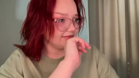 eva_kittenn online show from June 14, 12:40 pm