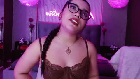 Snapshot of eva_lingus chatting on March 7, 1:41 pm Eva online show from March 7, 1:41 pm