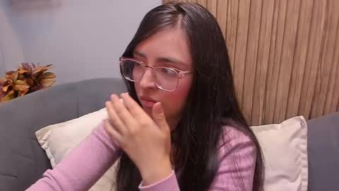 Angelinne online show from December 22, 3:33 am