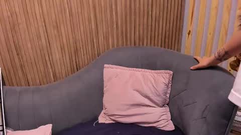 Angelinne online show from February 2, 6:48 am