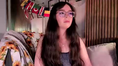 Snapshot of eva_macalliter chatting on July 16, 4:07 am Angelinne online show from July 16, 4:07 am