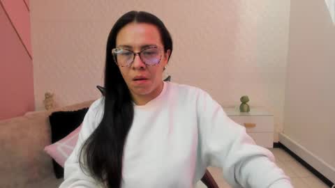 Eva  online show from April 26, 2:04 pm