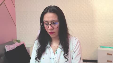 Snapshot of eva_mermaid chatting on June 3, 3:28 pm Eva online show from June 3, 3:28 pm