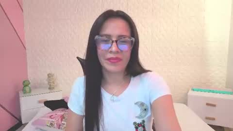 Snapshot of eva_mermaid chatting on June 12, 3:22 pm Eva online show from June 12, 3:22 pm