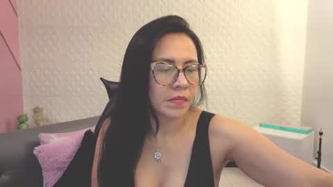 Snapshot of eva_mermaid chatting on June 13, 3:21 pm Eva online show from June 13, 3:21 pm