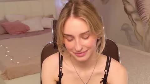 Snapshot of eva_mitchell chatting on July 19, 1:04 pm Eva online show from July 19, 1:04 pm