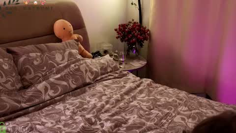 Snapshot of eva_natsumi chatting on April 3, 10:13 am Eva online show from April 3, 10:13 am