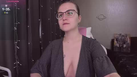 Eva online show from December 2, 11:15 am