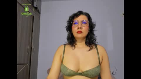 Snapshot of eva_rain01 chatting on June 10, 9:35 pm Eva online show from June 10, 9:35 pm