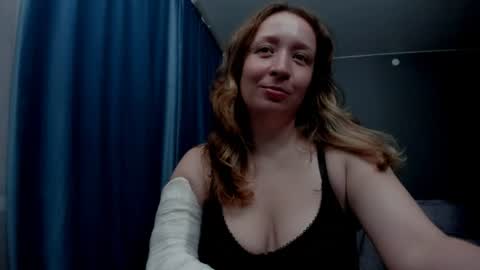 Snapshot of eva_rikchter chatting on June 30, 9:38 pm Ice Goddess online show from June 30, 9:38 pm