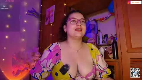 Eva  online show from May 11, 2:45 pm