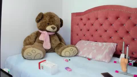 eva_rosse7 online show from September 21, 7:32 am