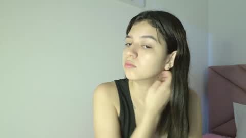 Snapshot of eva_sin18 chatting on May 7, 11:32 pm Eva Sin online show from May 7, 11:32 pm