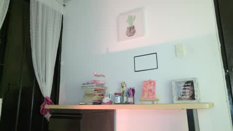 Snapshot of eva_sin18 chatting on June 5, 6:52 am Eva Sin online show from June 5, 6:52 am