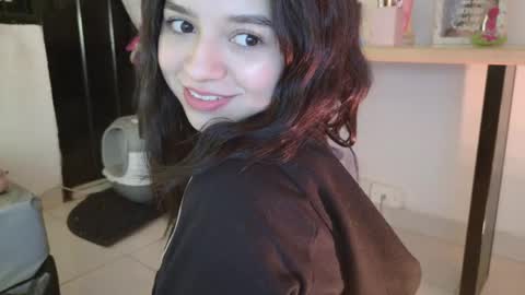 Snapshot of eva_sin18 chatting on June 8, 1:28 am Eva Sin online show from June 8, 1:28 am